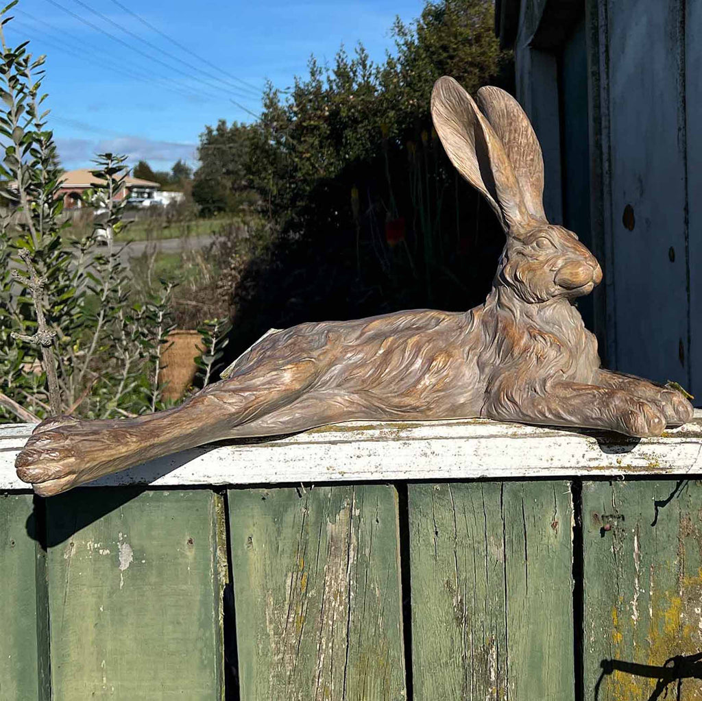 COUNTRY HARE – RESTING EARTH