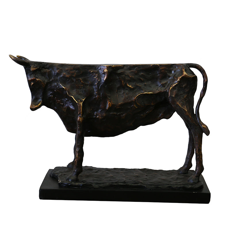 Bull Tablepiece - Tilly and Tiffen 