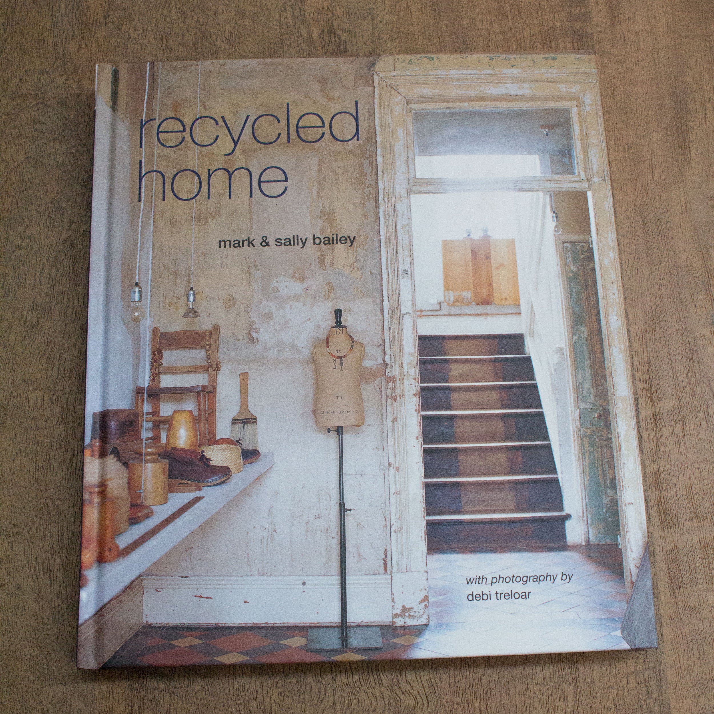 Book 'Recycled Home' - Tilly and Tiffen 